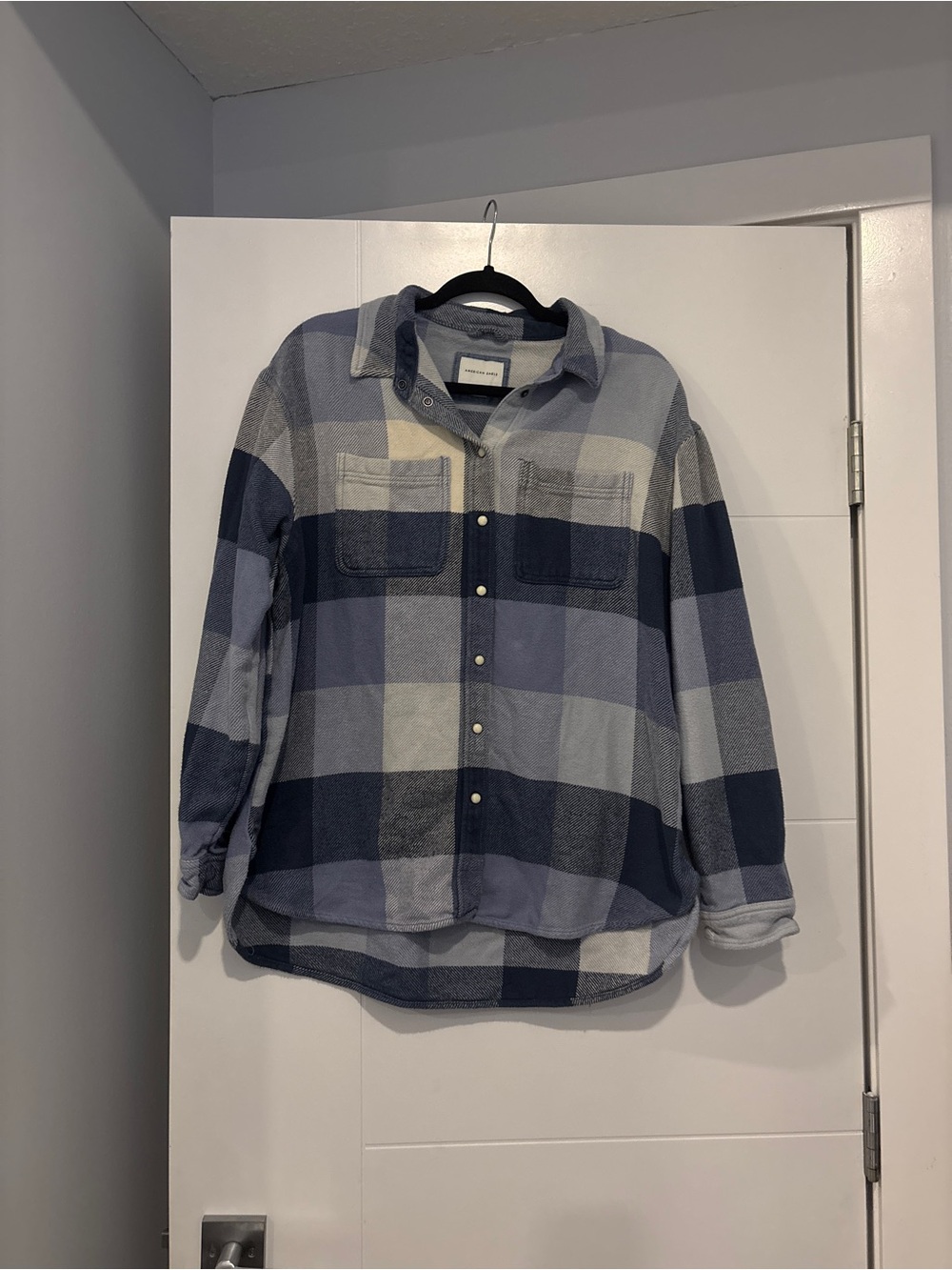 American Eagle Outfitters Women's Blue & Gray Plaid Button-Down Shirt Jacket